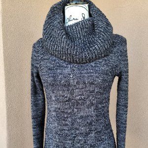 Elle cowl neck sweater XS